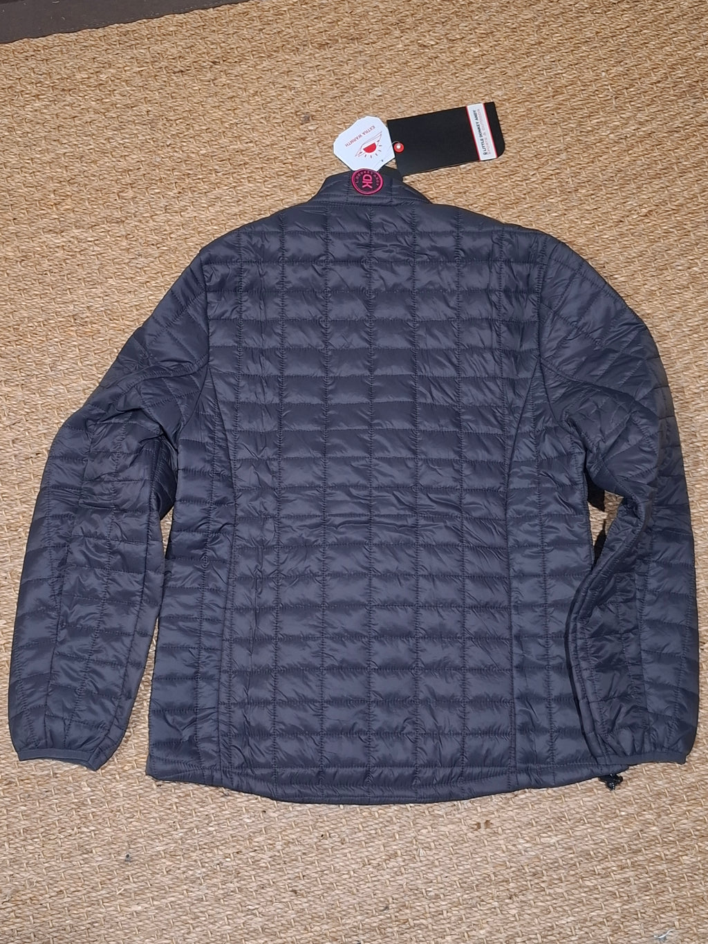 WOMEN  SIZE MEDIUM DUNKEY LITTLE PUFFER COLOR GRAY